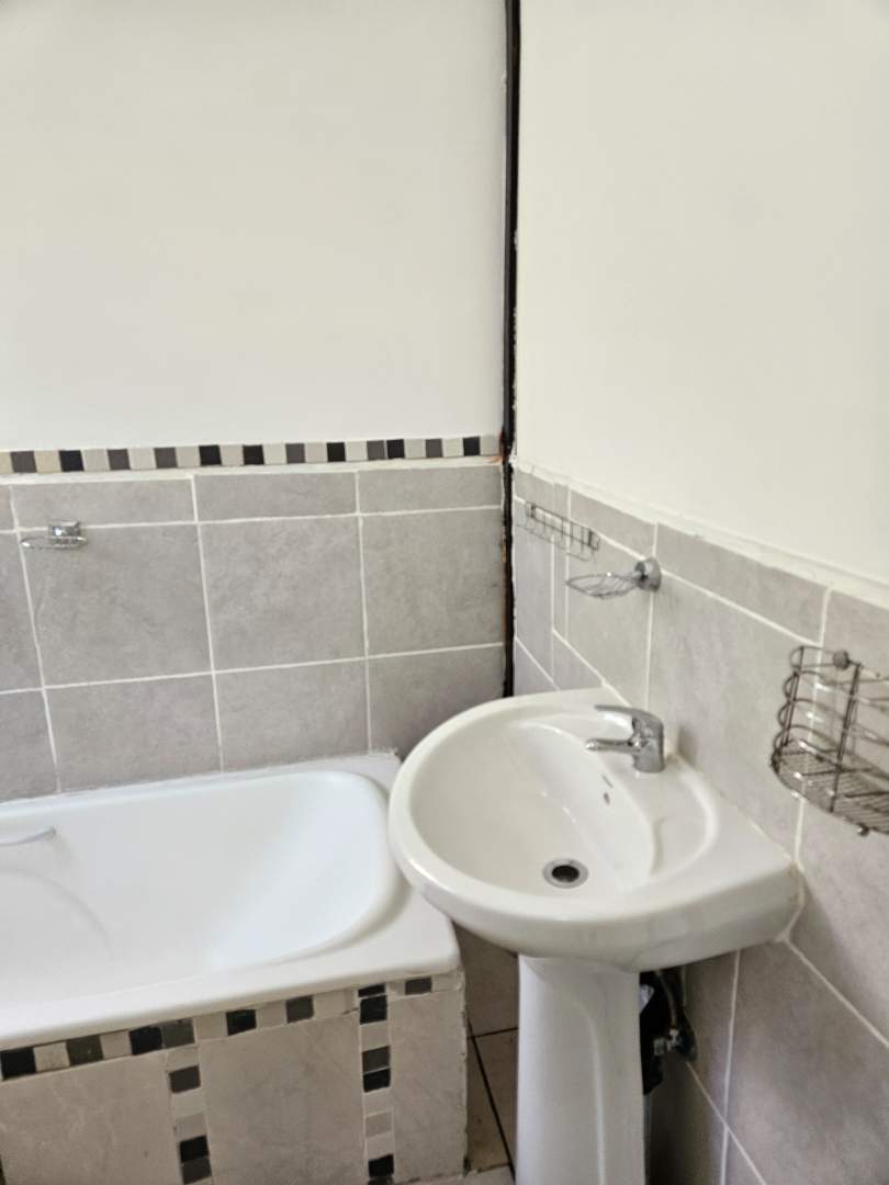To Let 1 Bedroom Property for Rent in Van Stadens Eastern Cape